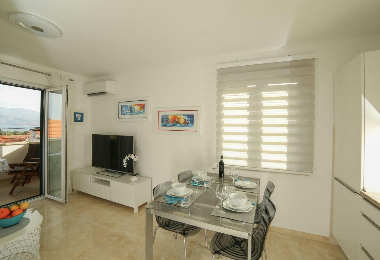 Amazing Luxury 4Star Apartment Laura Supetar Exterior photo